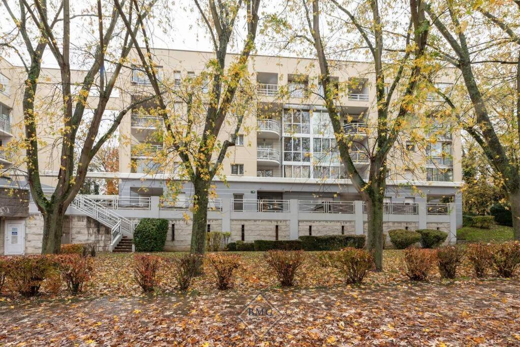 Appartement Proche De Disneyland Bmyguest Torcy  Eksteriør bilde